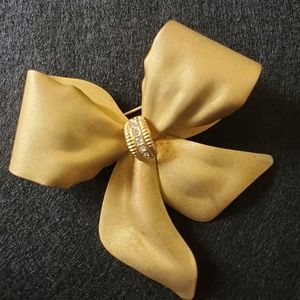 Vintage Pin Brooch Brushed Gold